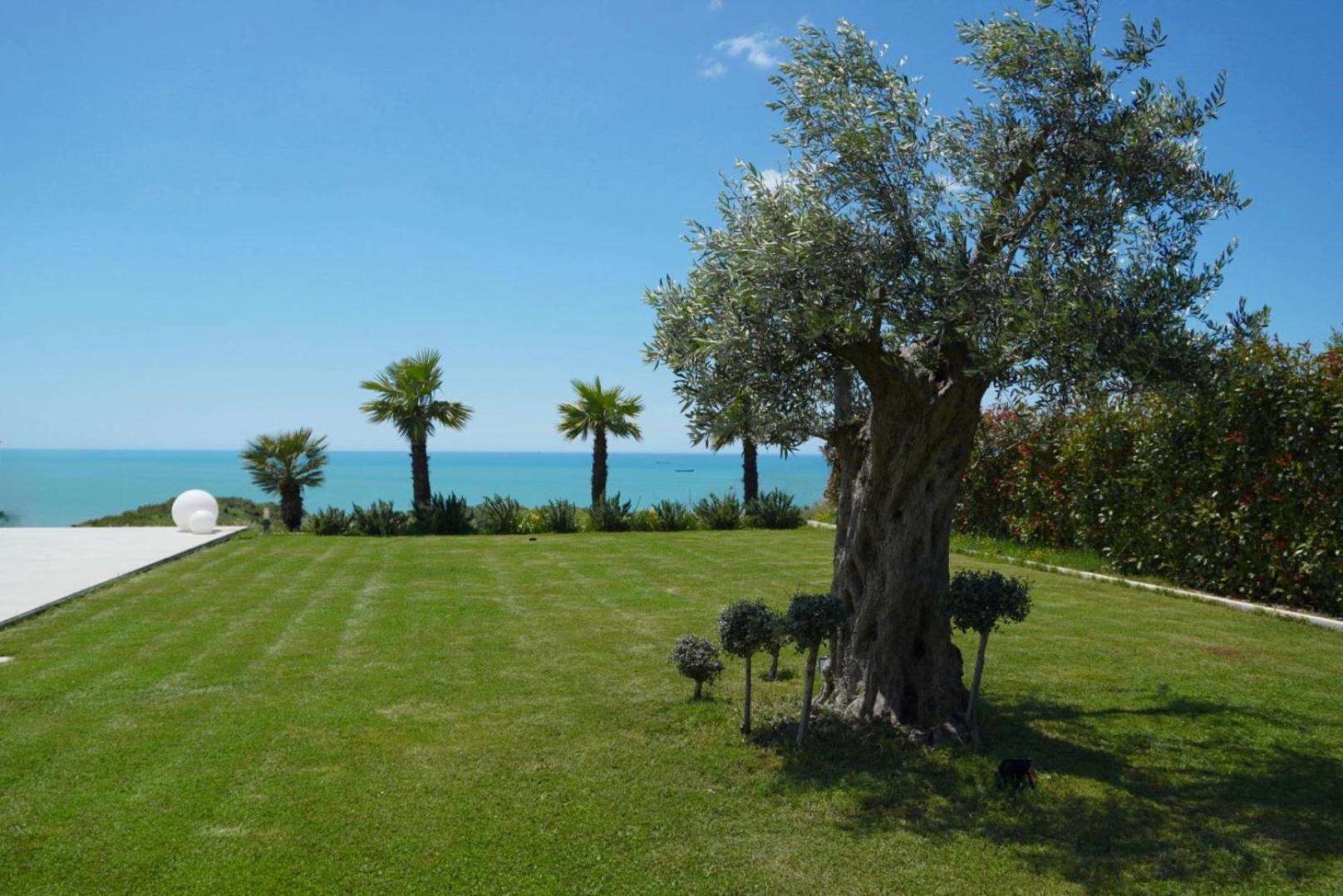Villa Esmi Durres Kryemedhej